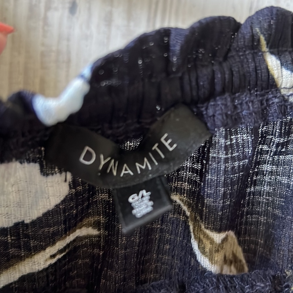 Dynamite blouse - Picture 2 of 3